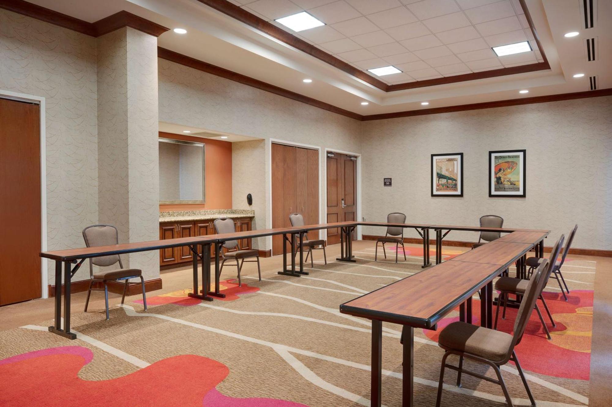 Hilton Garden Inn Chicago/Midway Airport Bedford Park Eksteriør bilde