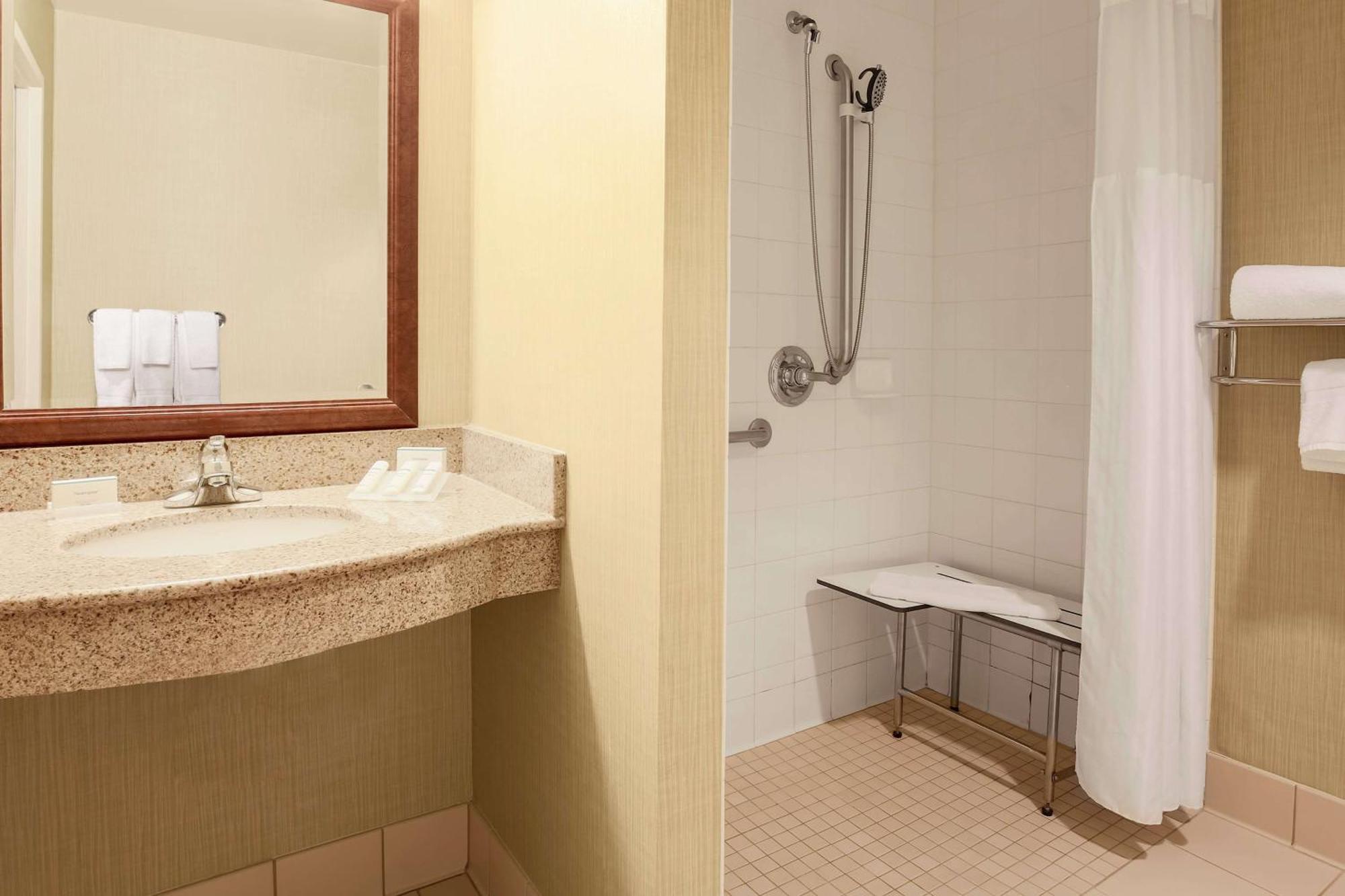 Hilton Garden Inn Chicago/Midway Airport Bedford Park Eksteriør bilde